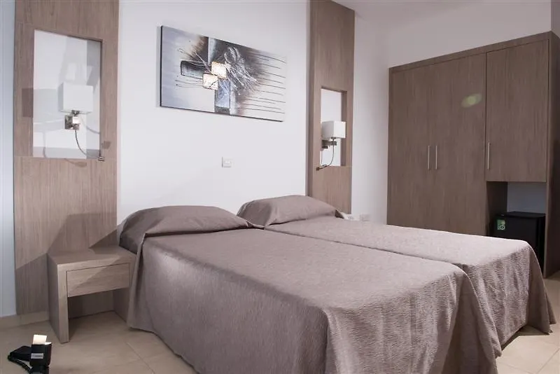 ***  New Famagusta Hotel & Suites Ayia Napa Cypern