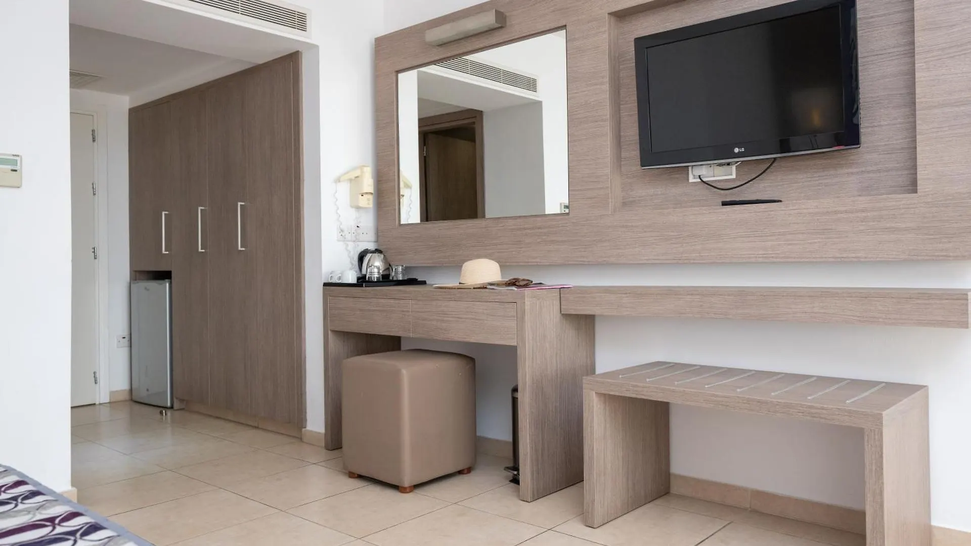 New Famagusta Hotel & Suites Ayia Napa